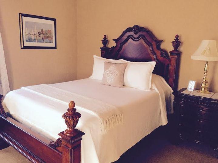 The Woodford Inn Versailles Extérieur photo